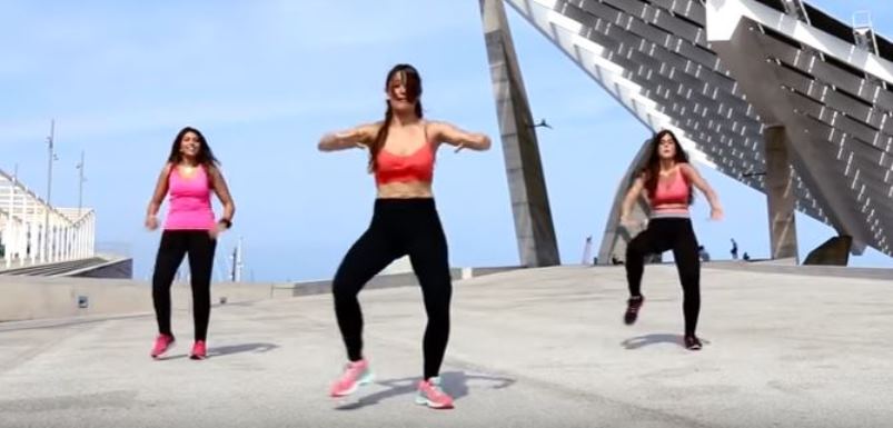 No te Quedes Quieta o Quieto En Casa, Aprovecha y Muévete con Zumba